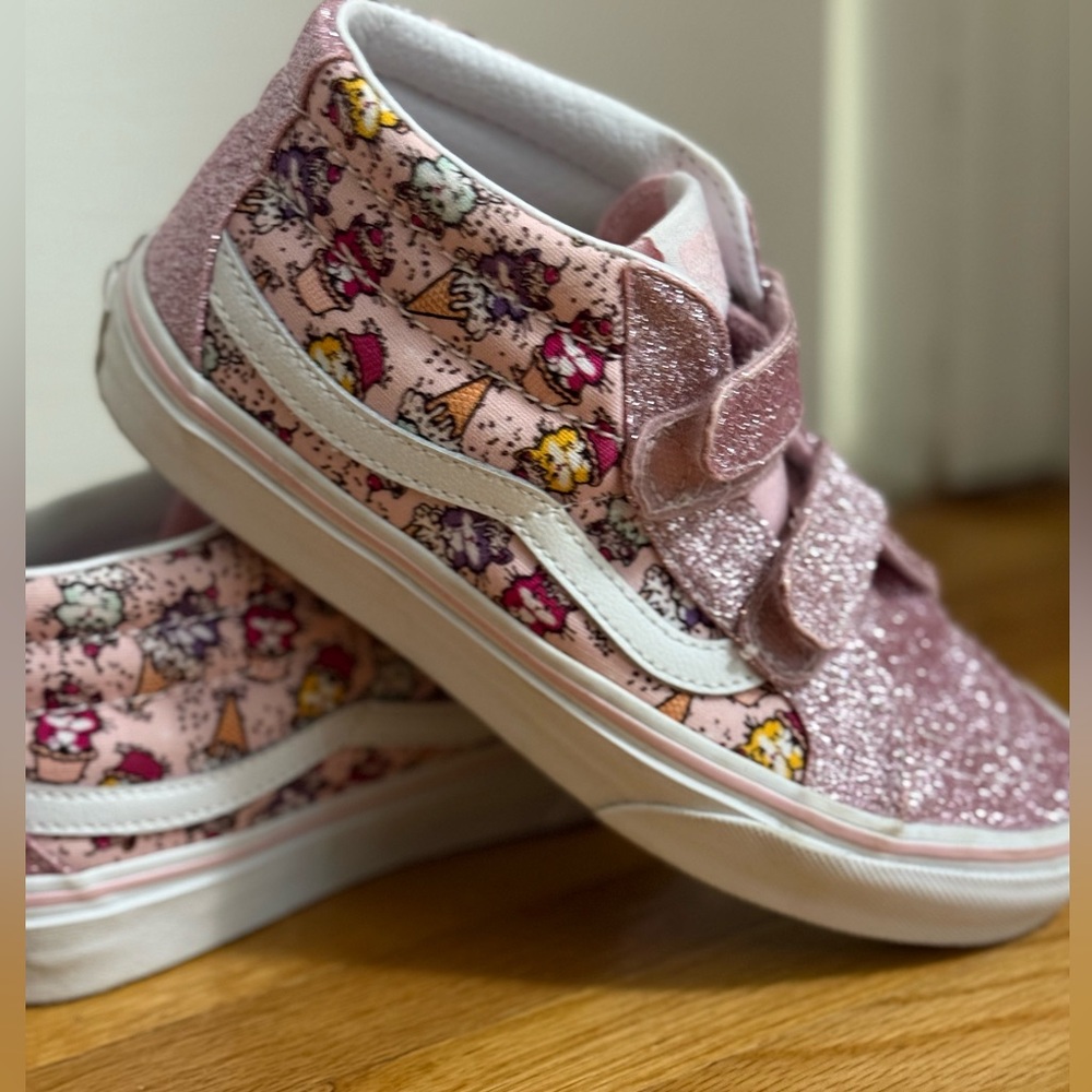 *like NEW* Vans High Top Sneakers, Size 2.5 kids